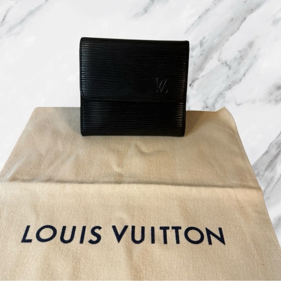 Louis Vuitton Authentic LV Black Epi Leather Compact French Wallet with Dustbag - Picture 1 of 16